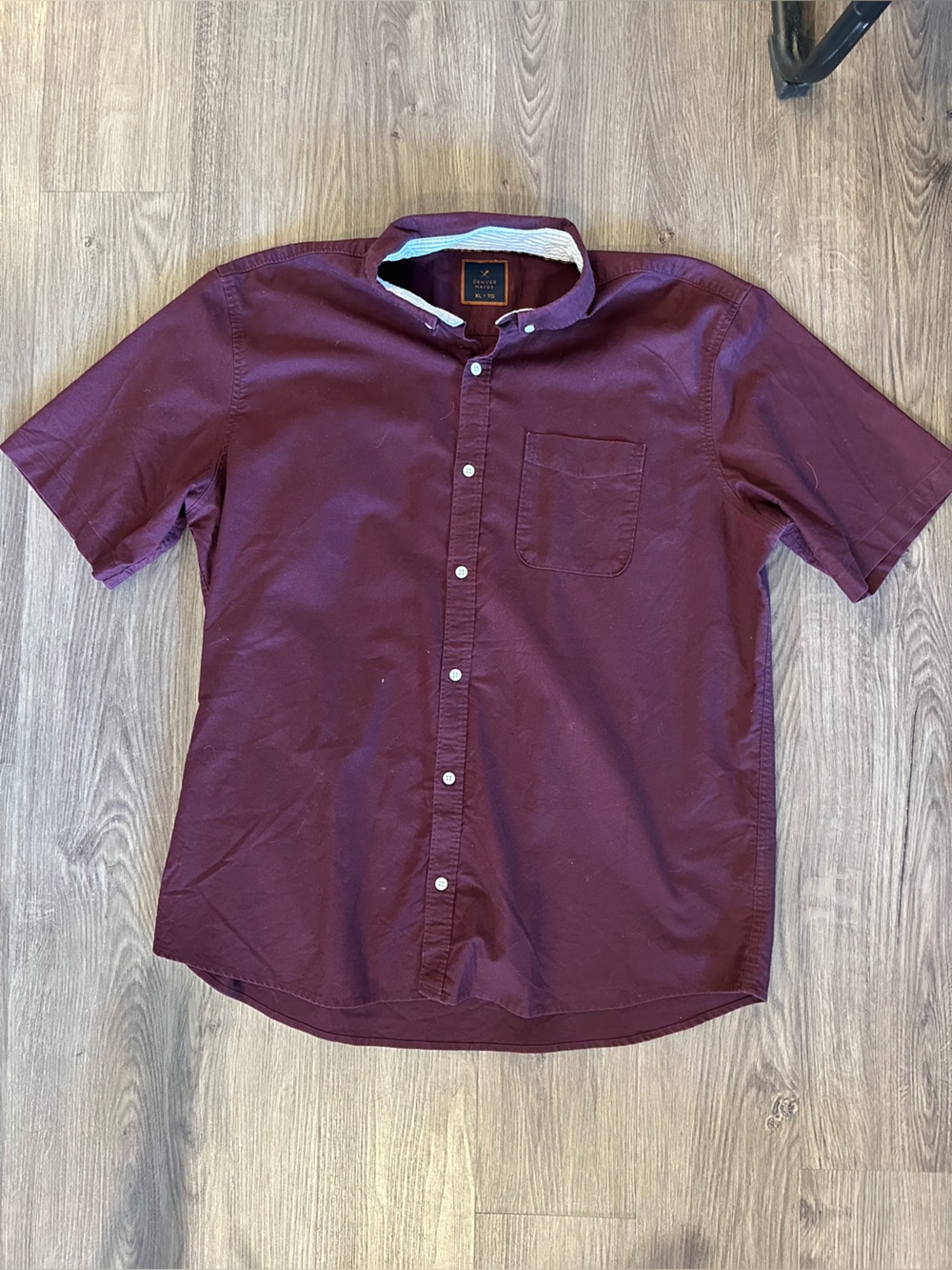 Men's Casual Button-Up Shirt - Burgundy